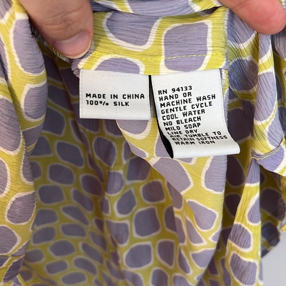 Debra seriously 100% silk Marimekko inspired print size small - Picture 5 of 9